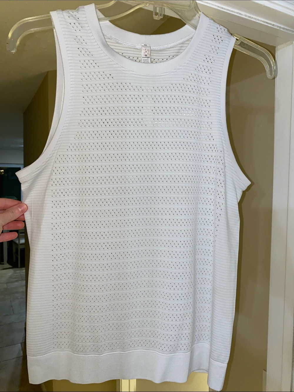 Lululemon Athletica White Eyelet Knit Sleeveless Tank
